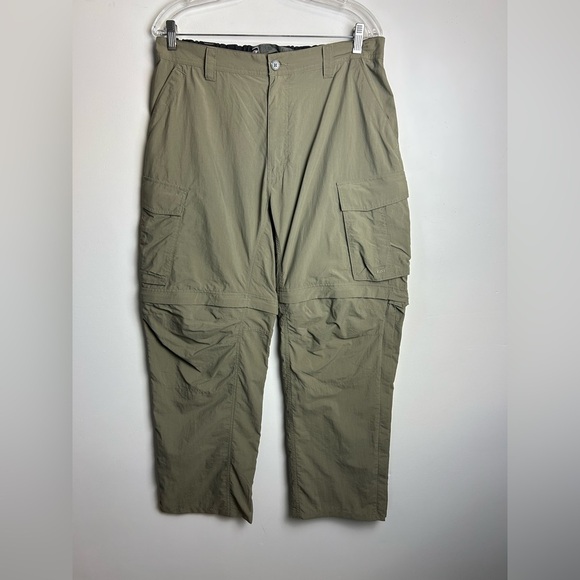 REI Men's L Olive Green Cargo Pants Waterproof Reversible Hem Fishing Outdoor - Picture 1 of 13